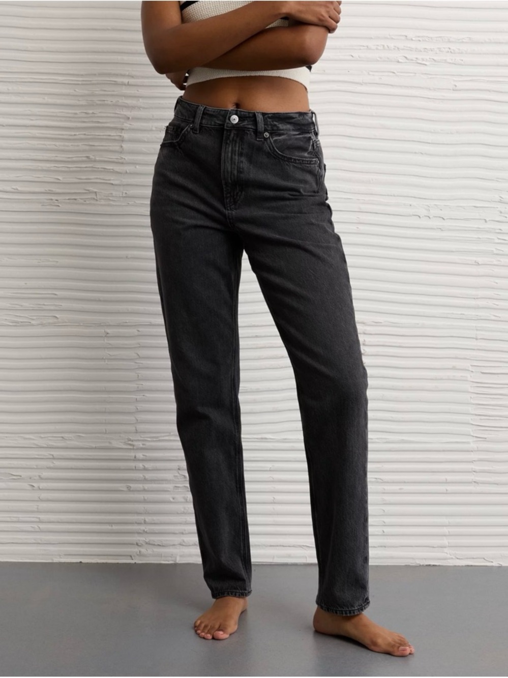 ❥𝗔𝗘𝗢: Women’s Strigid Mom Jean - Black